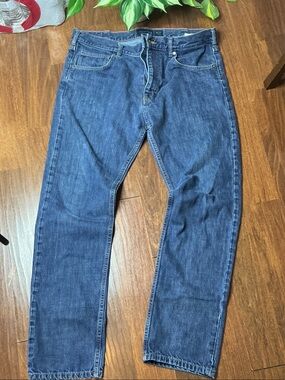 Patagonia Men's Relaxed Jeans in Dark Blue Denim
